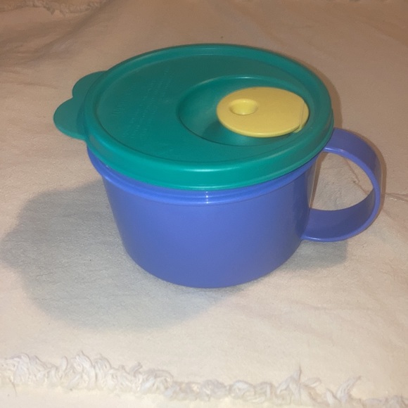 Tupperware Kitchen Crystal Wave Tupperware Poshmark